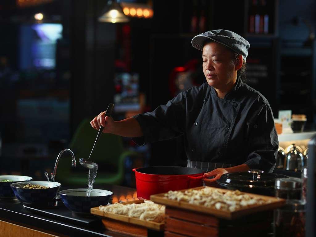 Yati By Artyzen Hongqiao Shanghai - Korean Street Restaurant foto